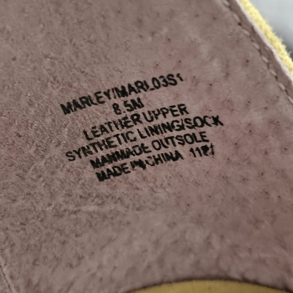 Steve Madden Yellow Suede Marley  Women's Heels Size 8.5. - Picture 12 of 13